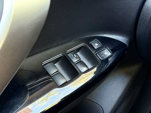 Used 2022 Mitsubishi Eclipse Cross LE AWD/4WD image 31
