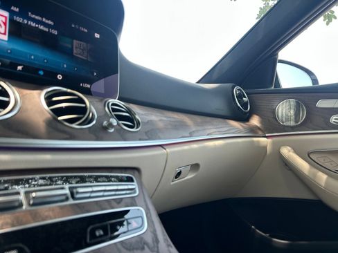 Used 2023 Mercedes-Benz E 350 Sedan image 30