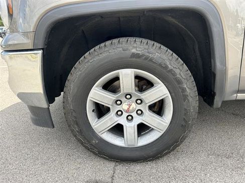 Certified 2017 GMC Sierra 1500 SLT w/ SLT Preferred Package image 10