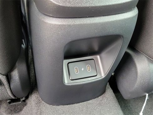 New 2025 Hyundai Elantra SEL image 18