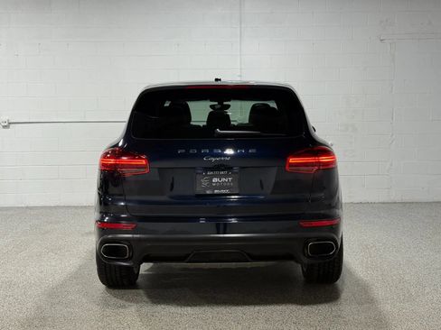 Used 2016 Porsche Cayenne AWD/4WD image 6