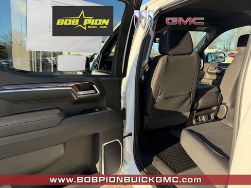 New 2026 GMC Sierra 1500 SLE w/ X31 Off-Road Package image 13