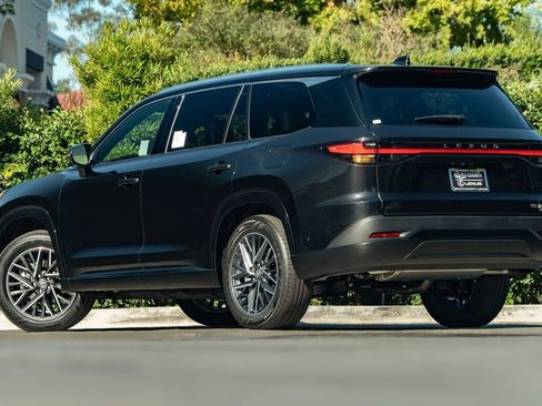 New 2026 Lexus TX 350 AWD image 2