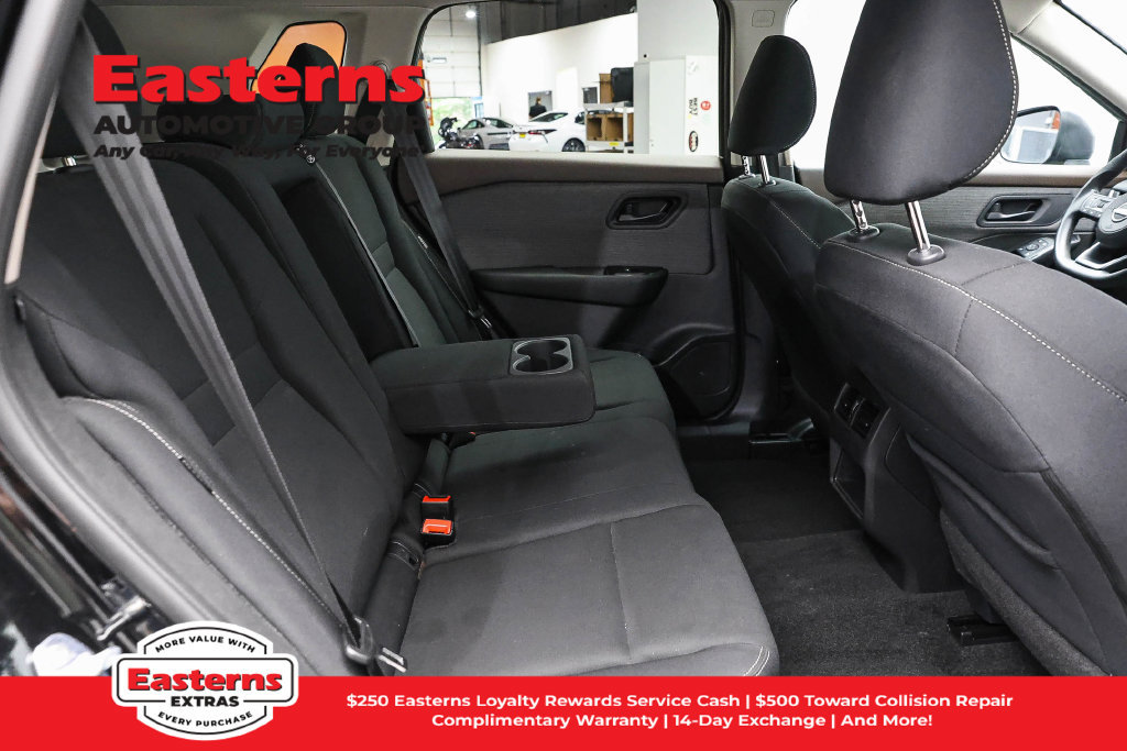 Used 2023 Nissan Rogue S AWD/4WD image 25