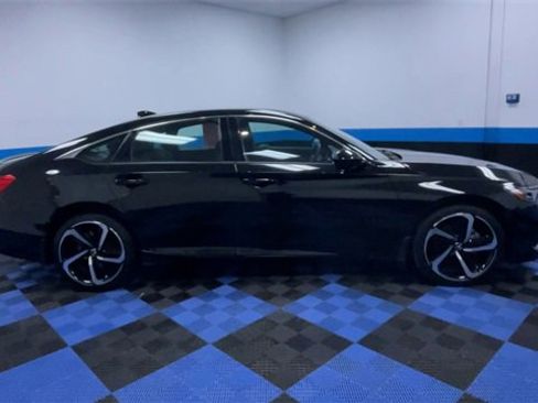 Certified 2022 Honda Accord Sport image 9