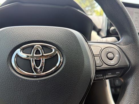Certified 2023 Toyota RAV4 XLE w/ Convenience Package FWD image 11