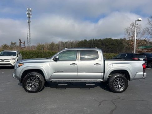 Used 2023 Toyota Tacoma SR5 image 10