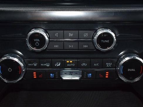 Used 2023 Ford F150 Platinum w/ Equipment Group 701A High image 32