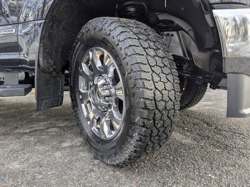 Used 2021 Ford F350 Lariat w/ Chrome Package image 35