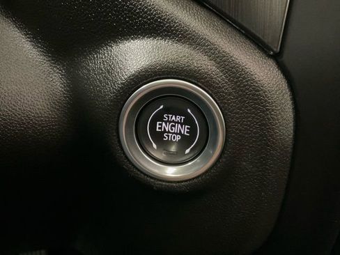 Used 2023 GMC Sierra 2500 AT4 w/ AT4 Premium Plus Package image 17