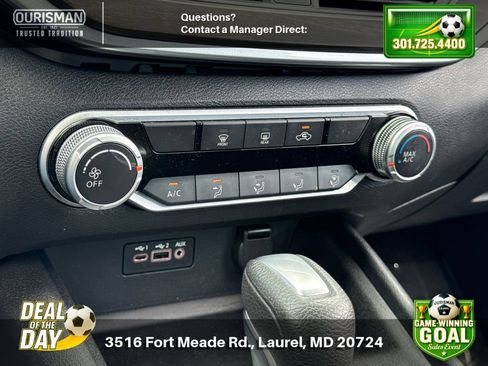 Used 2025 Nissan Altima 2.5 SV FWD image 14