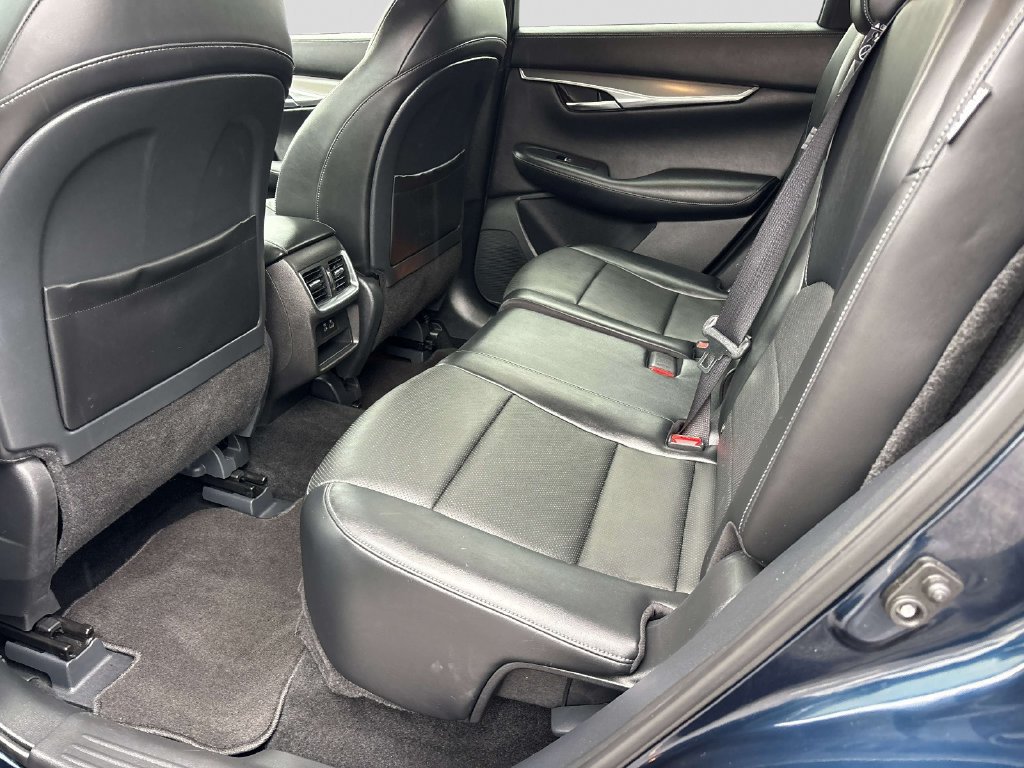 Used 2023 INFINITI QX50 Luxe AWD/4WD image 10