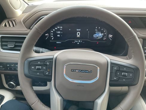 Certified 2024 GMC Yukon Denali w/ Max Trailering Package image 9