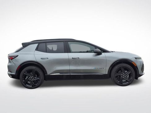 New 2026 Chevrolet Equinox EV RS FWD image 3