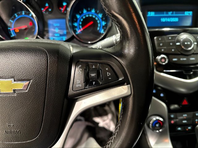 Used 2011 Chevrolet Cruze LTZ FWD image 16