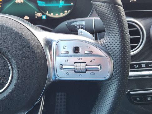 Used 2023 Mercedes-Benz GLC 300 4MATIC Coupe image 32