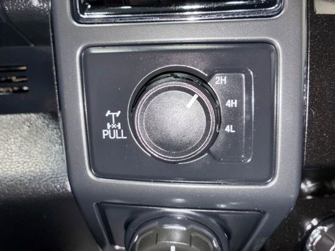 Used 2019 Ford F150 XLT w/ Equipment Group 302A Luxury image 30