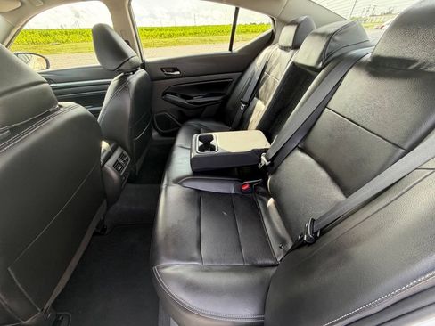 Used 2023 Nissan Altima 2.5 SL AWD/4WD image 22