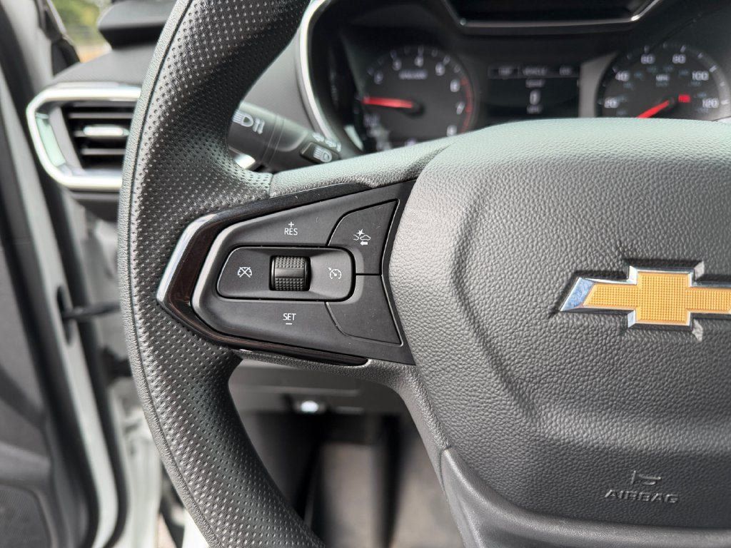 Used 2022 Chevrolet TrailBlazer LT w/ Driver Confidence Package AWD/4WD image 16