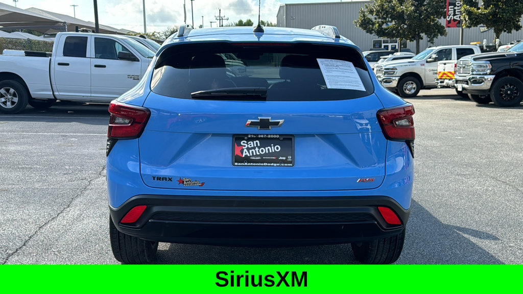 Used 2024 Chevrolet Trax RS w/ Driver Confidence Package FWD image 5