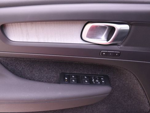 Certified 2025 Volvo XC40 B5 Plus image 11