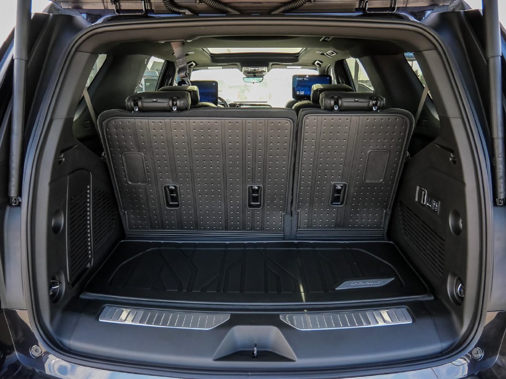 New 2027 Chevrolet Tahoe High Country AWD/4WD image 12