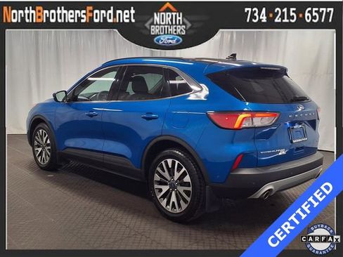 Used 2020 Ford Escape Titanium image 2