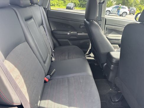 Used 2025 Mitsubishi Outlander Sport ES AWD/4WD image 31