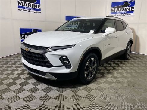 Certified 2024 Chevrolet Blazer LT w/ Convenience Package image 11