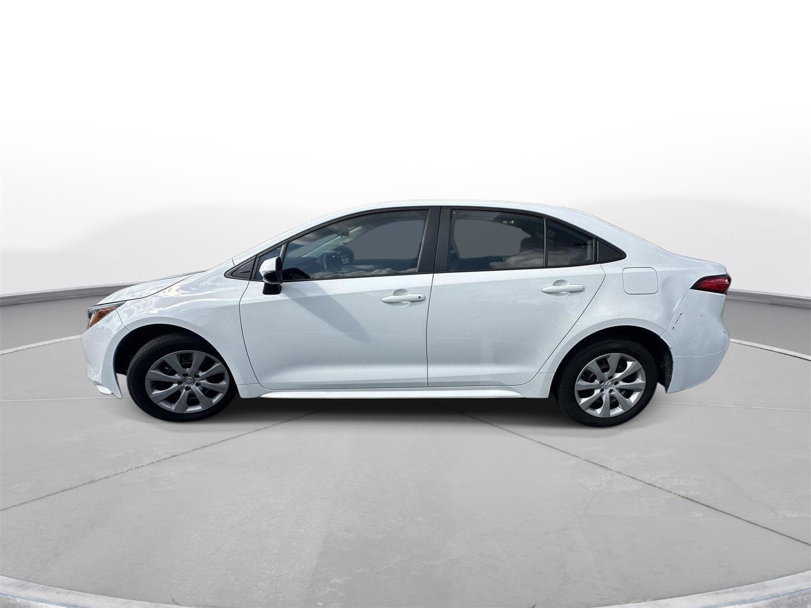 Certified 2024 Toyota Corolla LE FWD image 9