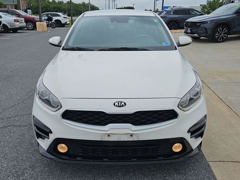 Used 2021 Kia Forte LXS FWD image 2