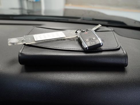 Used 2018 GMC Sierra 1500 Denali w/ Denali Ultimate Package image 37