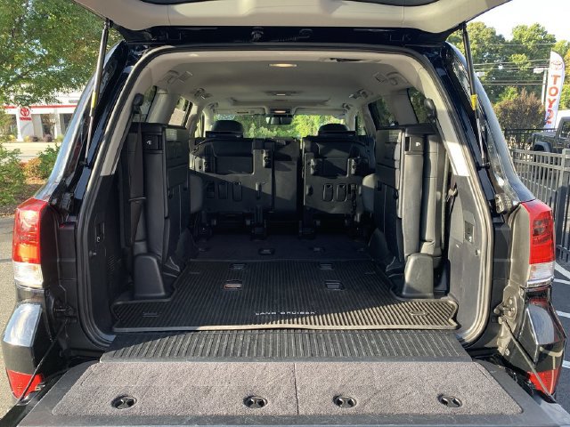 Used 2016 Toyota Land Cruiser AWD/4WD image 39