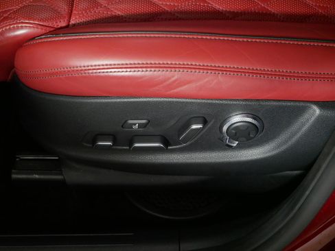 Used 2023 Genesis GV70 3.5T Sport w/ Sport Prestige Package image 20