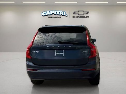 Used 2023 Volvo XC90 B6 Core w/ Climate Package AWD/4WD image 4