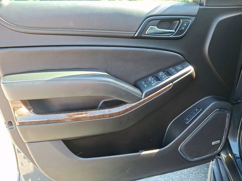 Used 2019 Chevrolet Tahoe LT AWD/4WD image 14