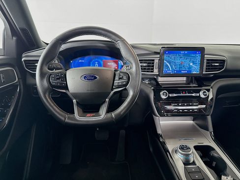 Used 2022 Ford Explorer ST image 27