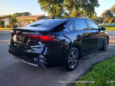 Used 2024 Kia Forte LXS FWD image 19