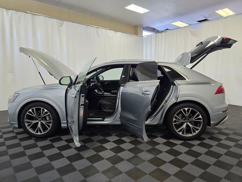 Used 2024 Audi Q8 Prestige w/ Prestige Package image 12