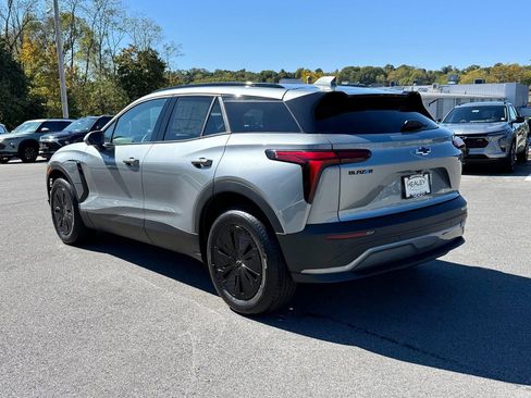 New 2025 Chevrolet Blazer EV LT AWD/4WD image 4