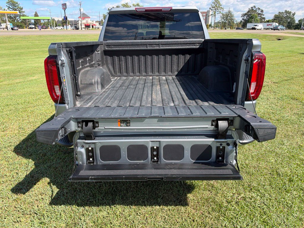 Used 2024 GMC Sierra 1500 SLT RWD image 26