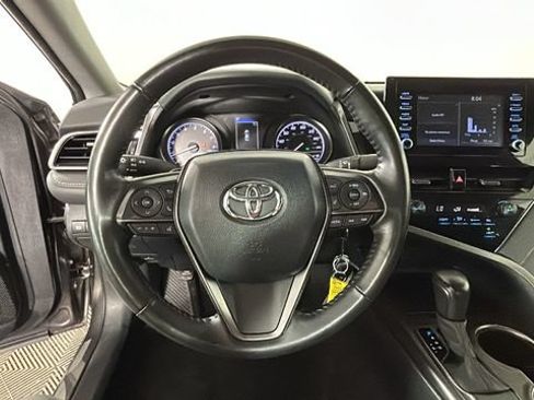 Used 2024 Toyota Camry SE FWD image 15