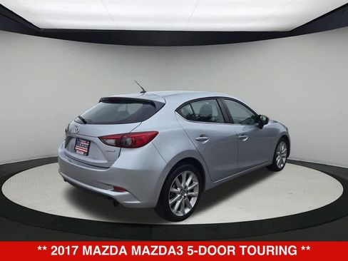 Used 2017 MAZDA MAZDA3 Touring FWD image 6