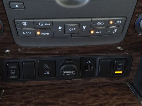 Used 2020 Nissan Armada SL w/ Premium Package image 27