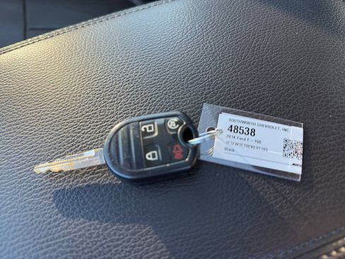 Used 2014 Ford F150 Lariat w/ Equipment Group 502A Luxury AWD/4WD image 21