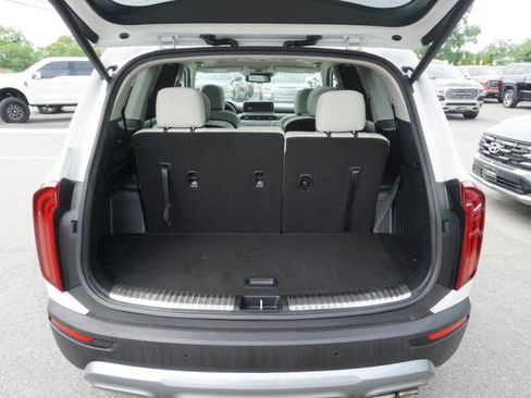 Used 2022 Kia Telluride SX w/ Towing Package AWD/4WD image 7