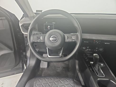 New 2026 Nissan Kicks SV image 13