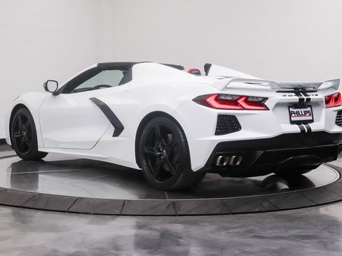 Used 2021 Chevrolet Corvette Stingray Convertible w/ 1LT RWD image 11
