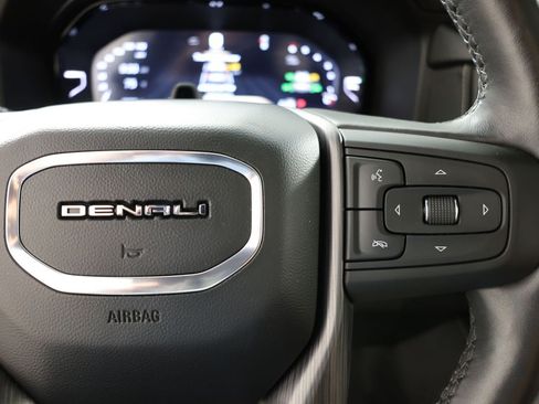 Used 2023 GMC Yukon Denali Ultimate w/ LPO, Floor Liner Package AWD/4WD image 29