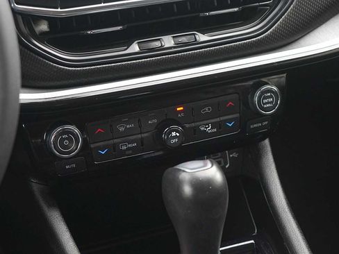Used 2022 Jeep Compass Trailhawk w/ Sun and Sound Group AWD/4WD image 22